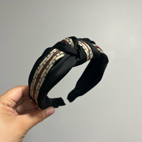 Elegant Black and Gold Headband - Picture 1 of 4